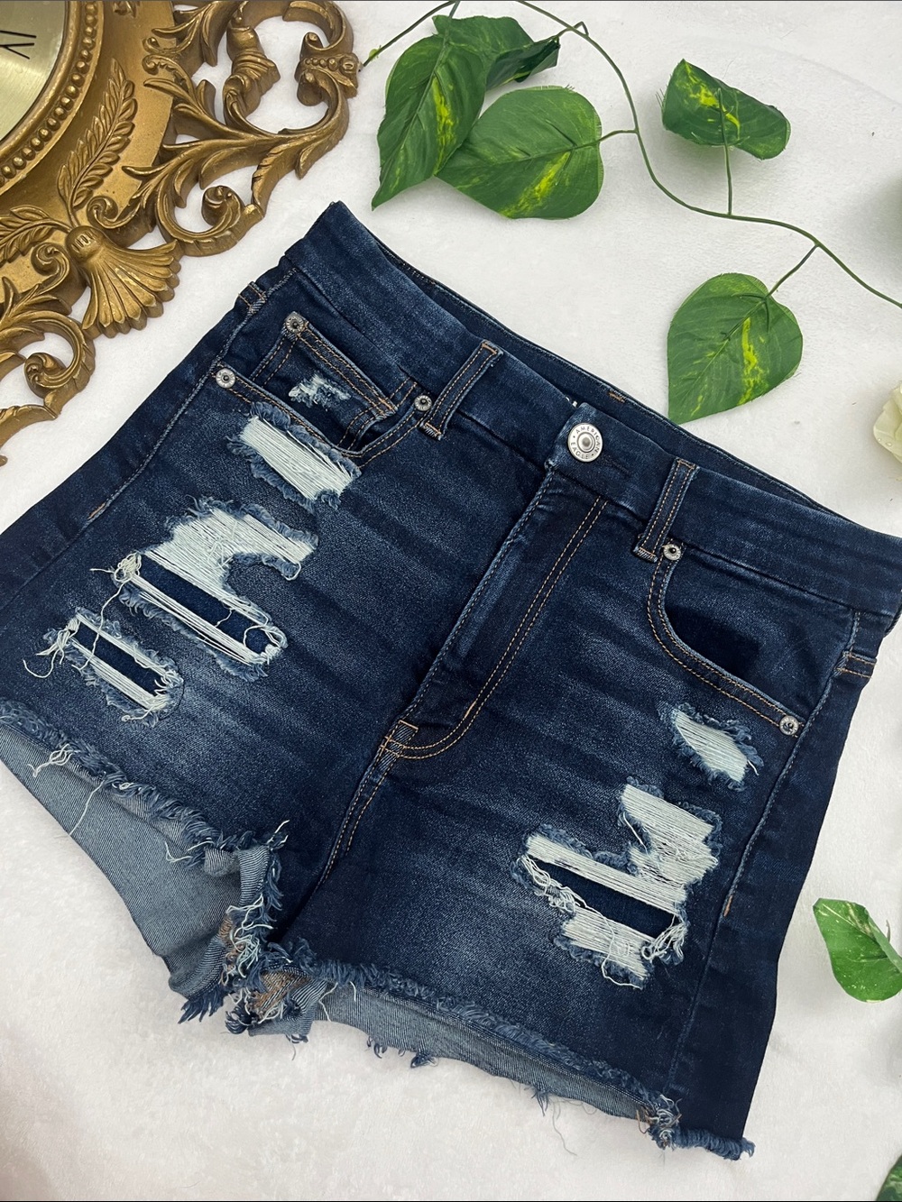 American Eagle Curvy Hi Ruse Shortie Jean Shorts Next Level Stretch Size 6